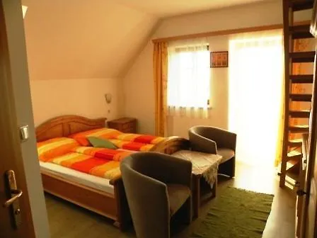 Gastehaus Lisa Farm stay