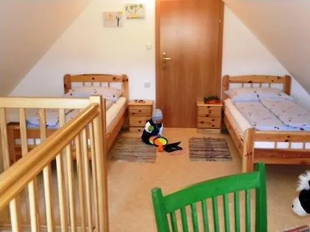 Gastehaus Lisa Farm stay *